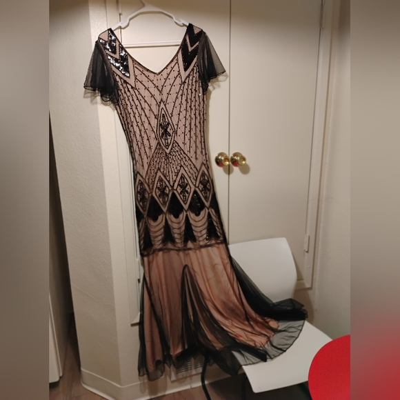 NWOT PINK AND BLACK 1920S CAP SLEEVE SEQUIN EVENING DRESS Medium - Picture 11 of 13